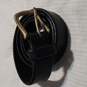 Eddie Bauer belt size 36-40